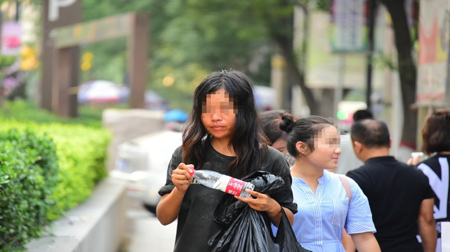 長(zhǎng)發(fā)女孩_副本